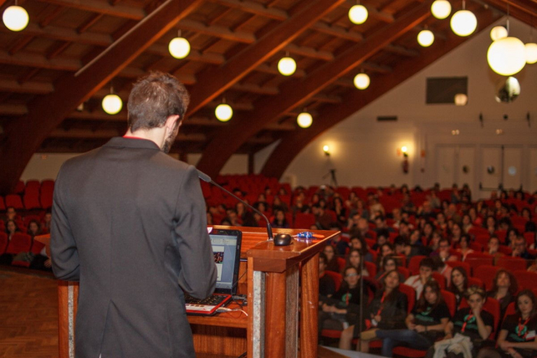 Nanouki - Qué Hacemos - I Congreso Formativo en Desarrollo Sostenible